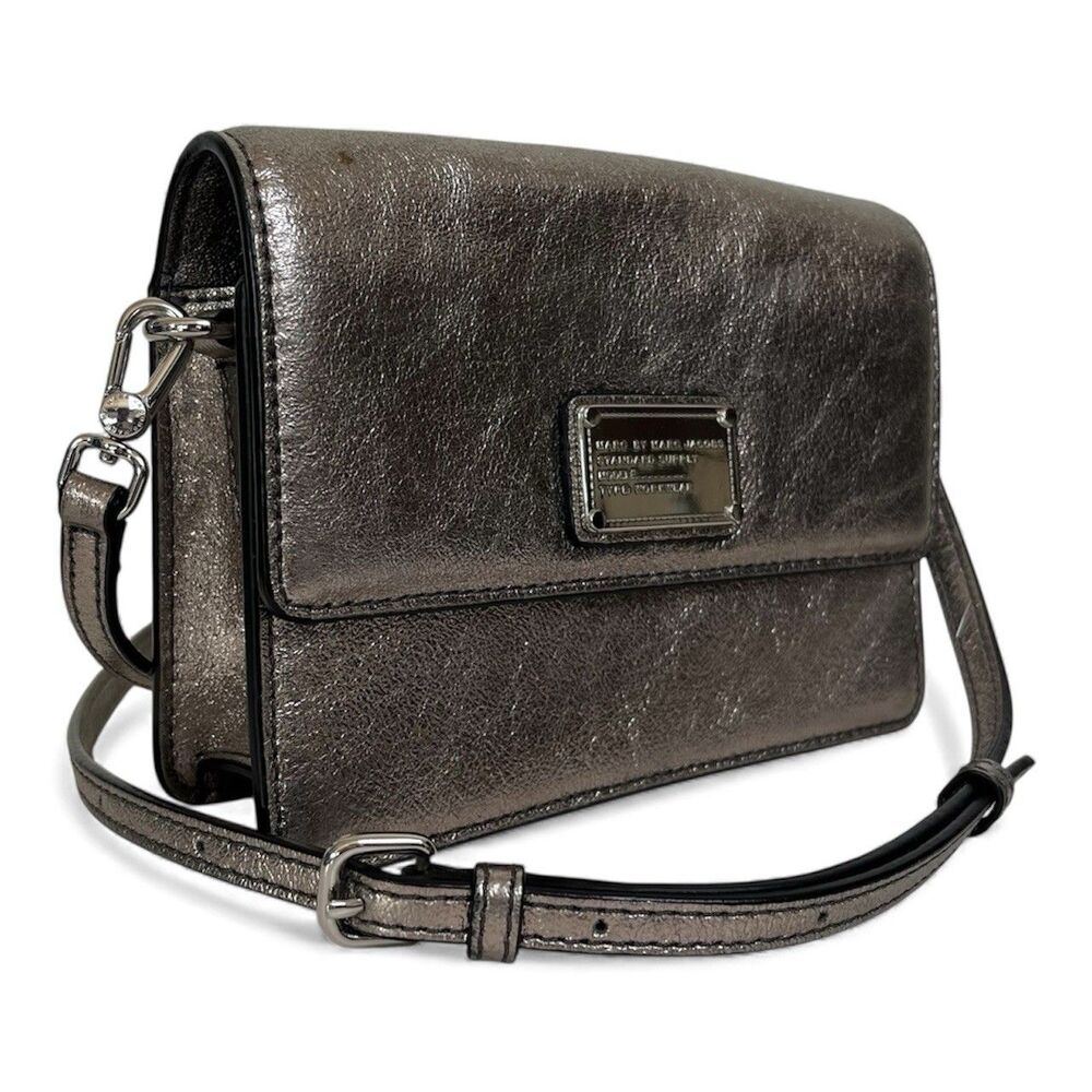 Marc Jacobs Metallic Leather Crossbody Flap Clutch Structured Minimalist Holiday